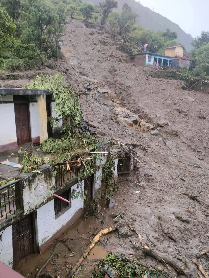 Cloud burst at Basukedar, Kedarnath resulted in the destruction of ...